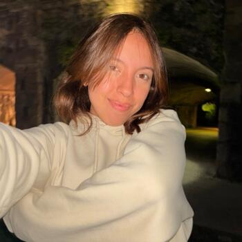 Babysitter in Porto: Lucianna