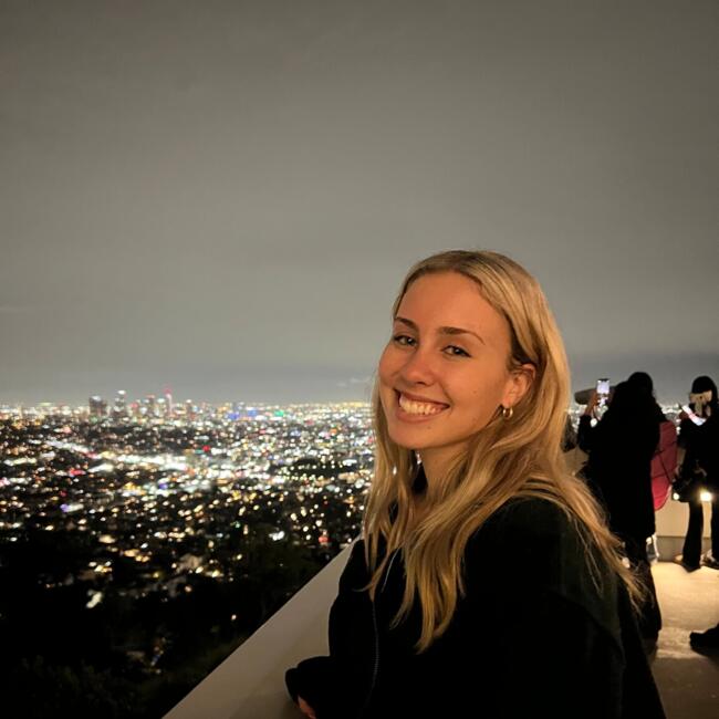 Babysitter in Thousand Oaks: Samantha