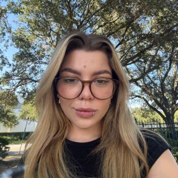 Babysitter in Florianópolis: Gabriella