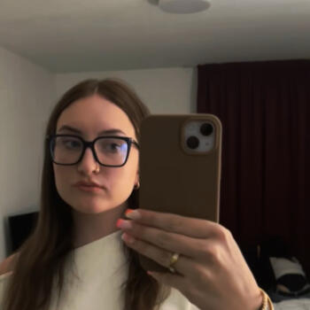 Babysitter Muret: Lottie Assia