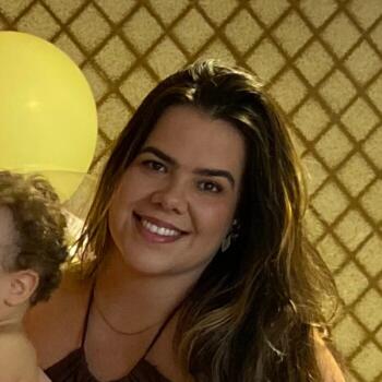 Babysitter in Belo Horizonte: Larissa