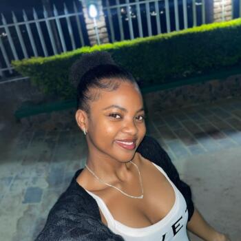 Nanny in Fort Beaufort: Zanda