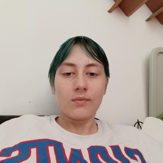 Babysitter in Oissel-sur-Seine: Chloé