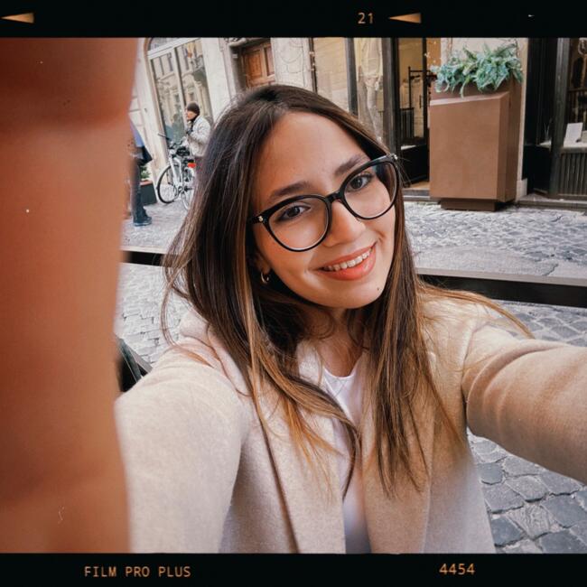 Babysitter in Valencia: Amelie Naomy