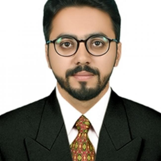 Luxembourg的保母: Rukhsar