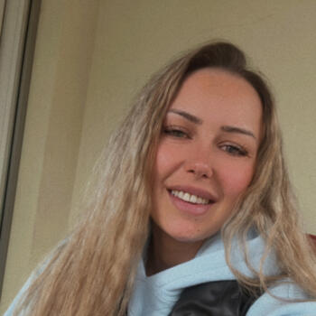 Baby-sitter in Hendschiken: Samira