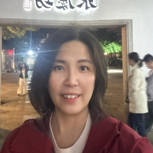 位于Singapore Island的临时保姆: Carol