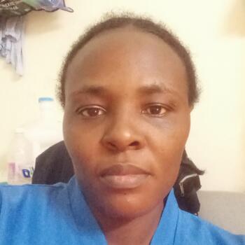 Babysitter Jeddah: Faith