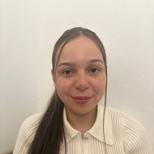 Canguro en Alcantarilla: AMaria Belén