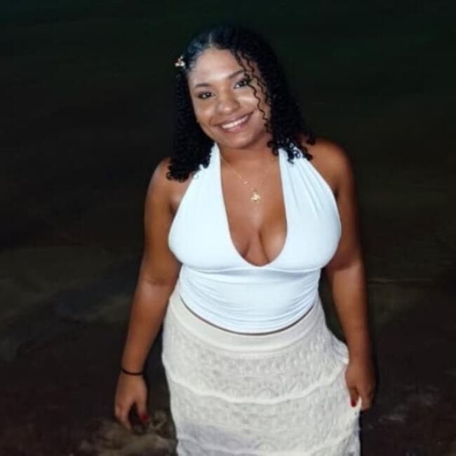 Babysitter in Salvador: Tainá