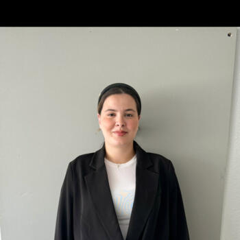 Babysitter in Frankfurt am Main: Oumaima