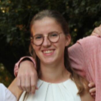 Babysitter in Angers: Manon