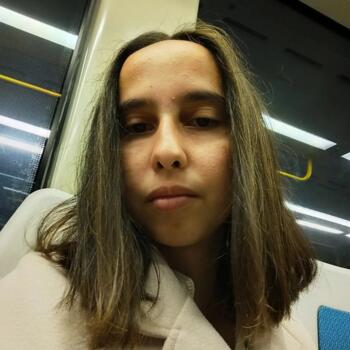 Babysitter em Porto: Mariana