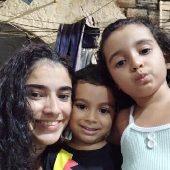 Babá em Recife: Nivia