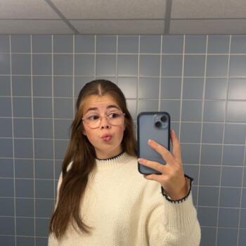 Babysitter in Le Havre: Charlène