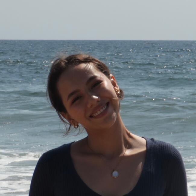 Babysitter in Sydney: Andrea Del Toro Cajica