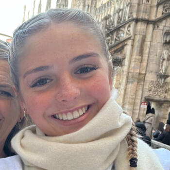 Babysitter in Auckland: Lily