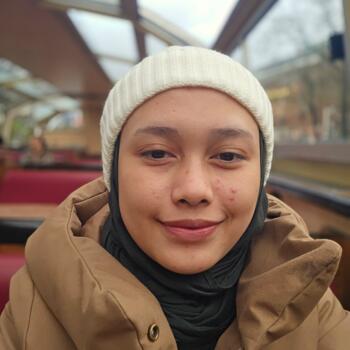 Babysitter Deinze: Aina