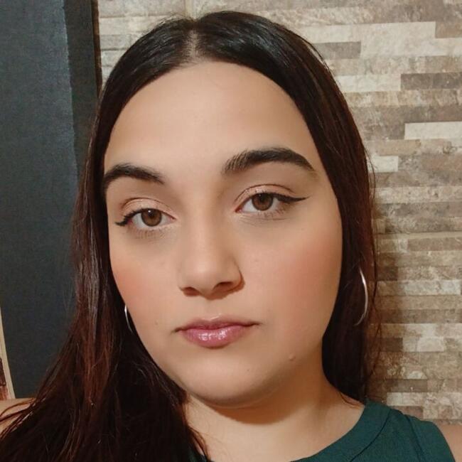 Babysitter in La Plata: Valentina