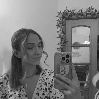 Babysitter in Cavron-Saint-Martin: Camille