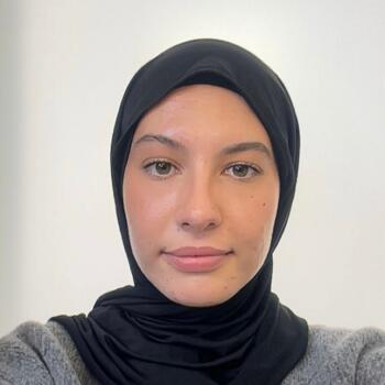 Babysitter Saint-Melaine-sur-Aubance: Inès