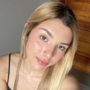 Babá em Londrina: Anny