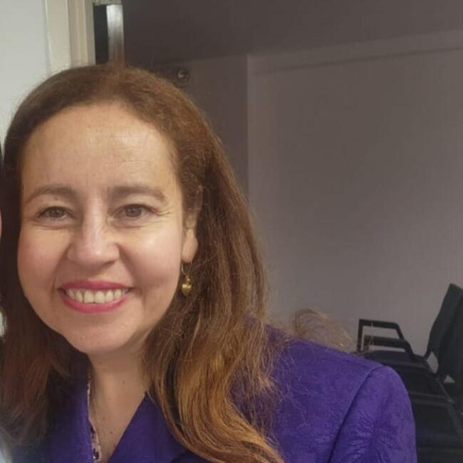 Babysitter in Bogotá: Angela Consuelo