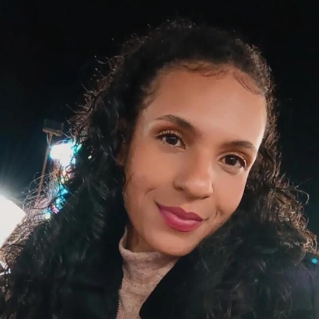 Emprego de babá em Jacareí: Lilian