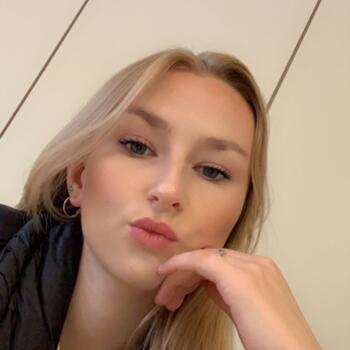 Babysitter in Roeselare: Faye