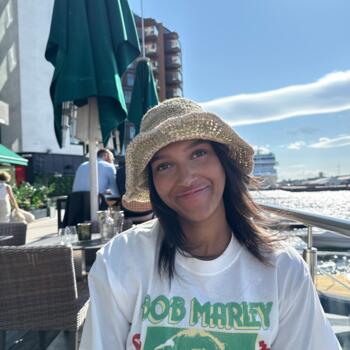 Babysitter in Oslo: Amanda