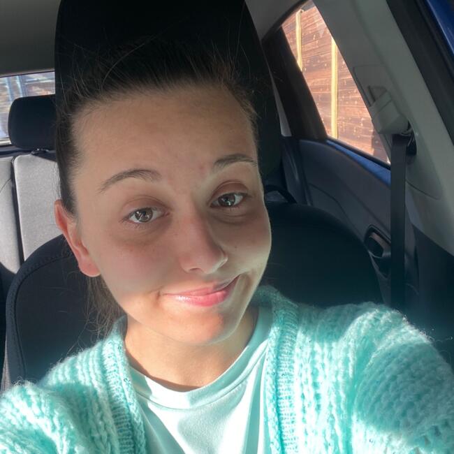 Babysitter in Opgrimbie: Emily