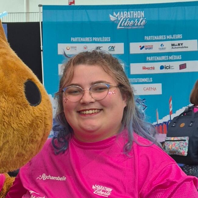 Babysitter in Aunay-sur-Odon: Eva