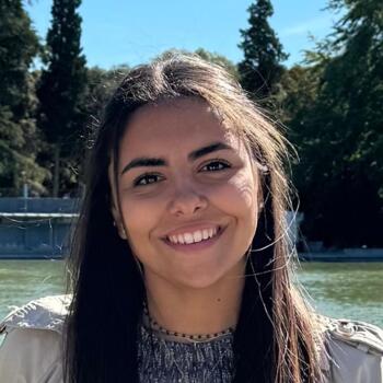 Niñera en Oviedo: Lucia