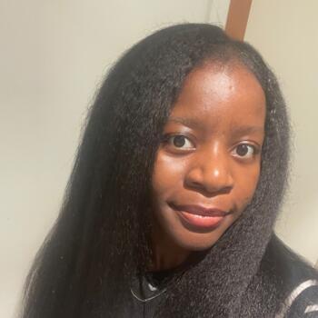 Babysitter in Courbevoie: Erin