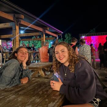 Babysitter Sunshine Coast: Nikita