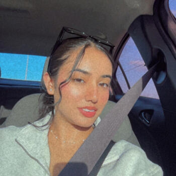 Babysitter London: Anmoldeep