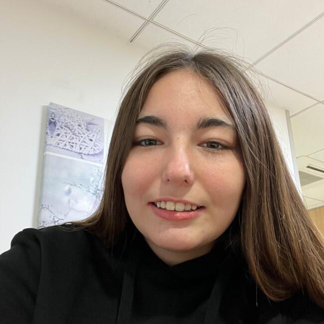 Babysitter in Thézan-lès-Béziers: Maylis