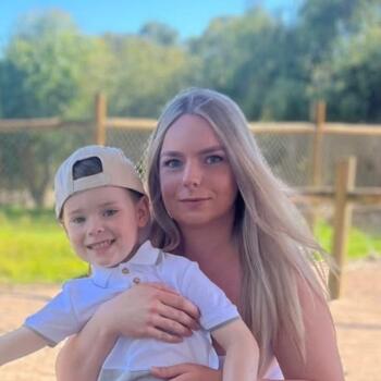 Nanny in Golden Bay-Singleton: Sharn