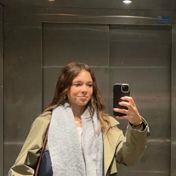 Babysitter in Holsbeek: Alina