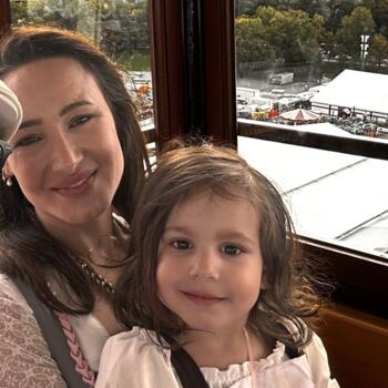 Babysitting job in Munich: babysitting job Gaye