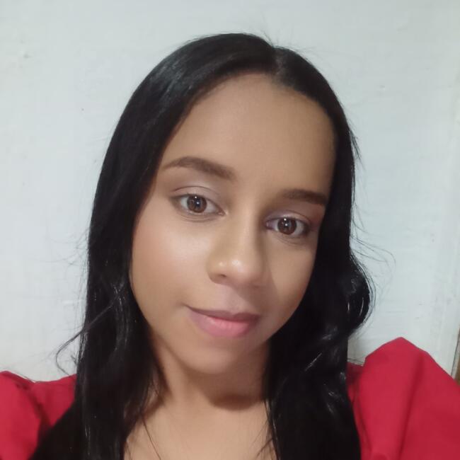 Babá em Sirinhaém: Thaís