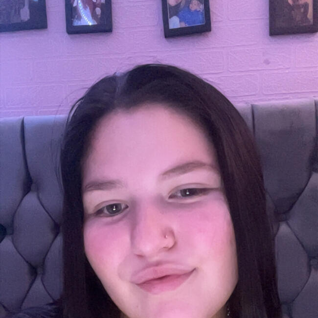 Babysitter in Worksop: Maisie