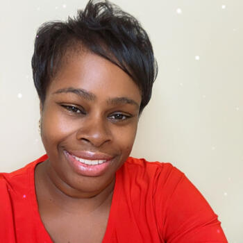 Baby-sitter in Oshawa: Evelyn