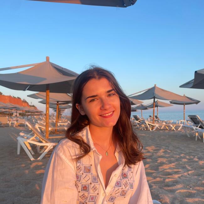 Babysitter em Aveiro: Léane