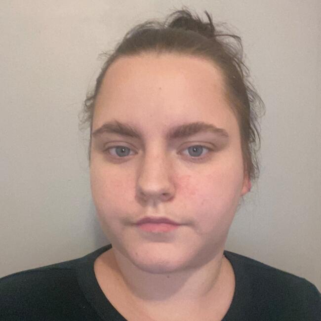 Babysitter in Origny-Sainte-Benoite: Clara