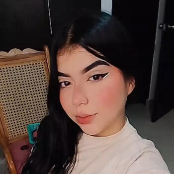 Babysitter in Urbanización El Arenal: Shaira