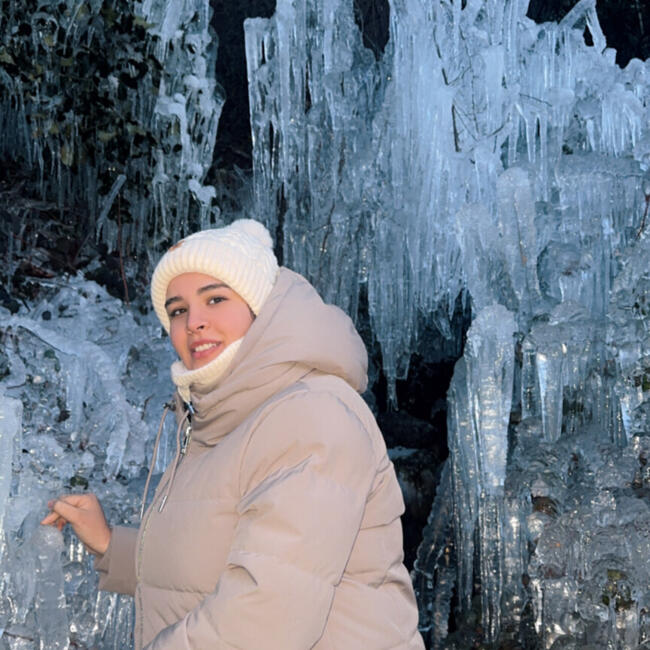 Babysitter in Delémont: Mouna