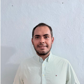 Babysitter in Puerto Vallarta: Arturo