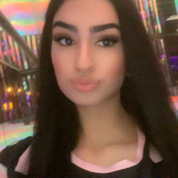 Babysitter in London: Sukhmani