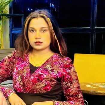 Babysitter in Noida: Kavya